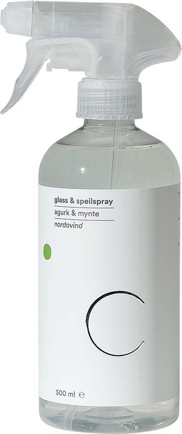 En genomskinlig sprayflaska märkt med en grön prick, innehållande glas- och spegelsprej, rymmer 500 ml.