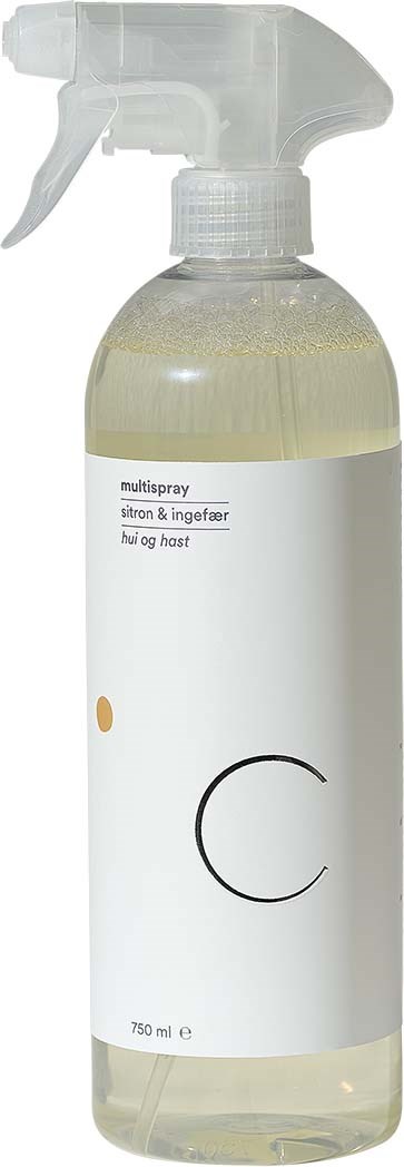 En sprayflaska med vit etikett och trigger, innehållande en klar vätska, troligen rengöringsmedel eller desinfektionsmedel.