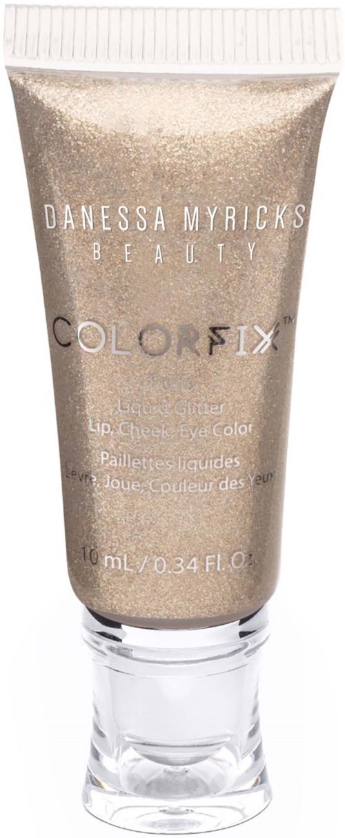 Een metallic gekleurde lipgloss-koker met witte dop, gelabeld met merk en productgegevens.