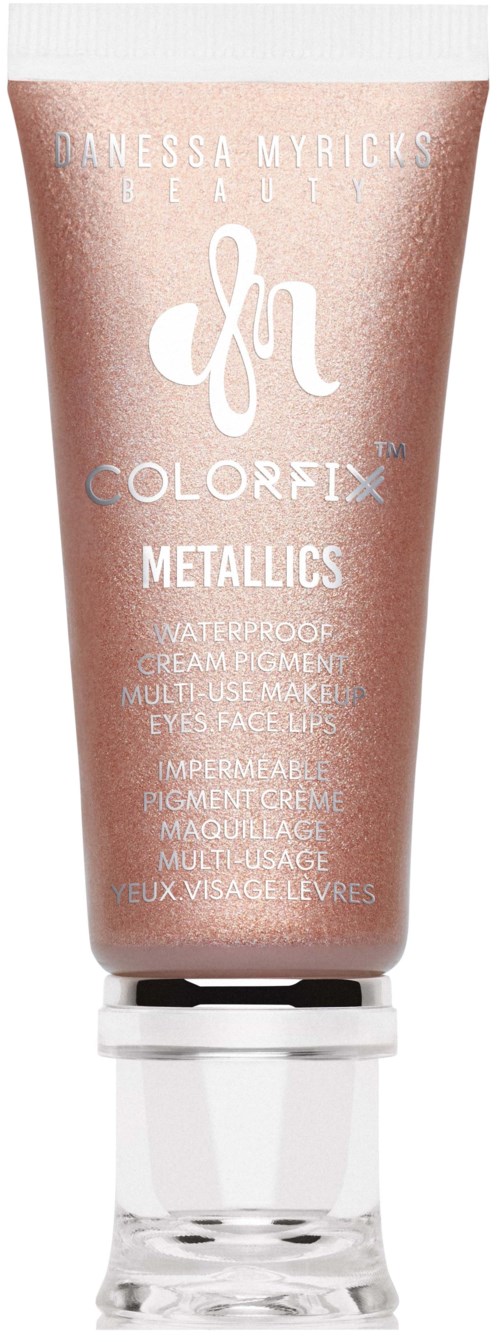 Een tube met metallic waterdichte crème of pigment voor make-up, voor ogen, lippen en gezicht, door Danessa Myricks Beauty.