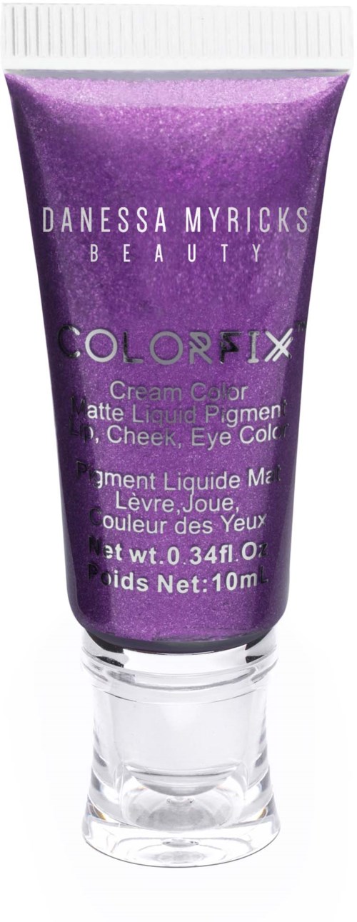 Paars tube van Danessa Myricks Beauty Color Fix met tekst en doorzichtige dop.
