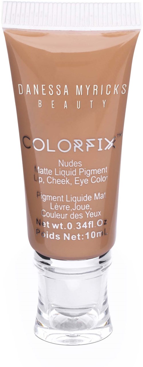 Een tube van Danessa Myricks Beauty Colorfix in nude tint, voor lippen, wangen en ogen, met doorzichtige dop.