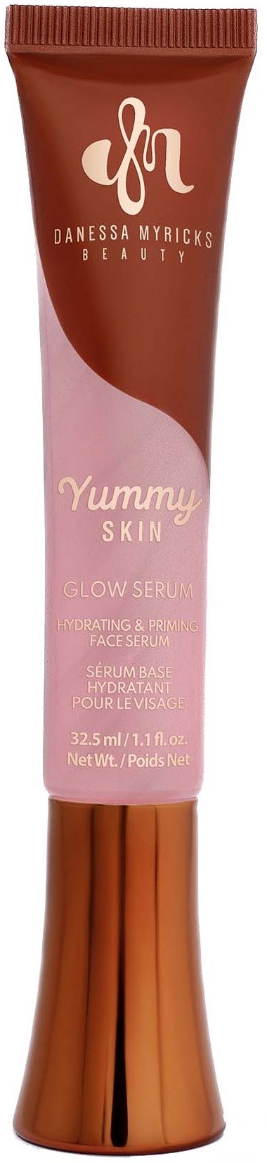 En tube med Yummy Skin Glow Serum av Danessa Myricks i brunt og rosa, 32,5 ml størrelse.