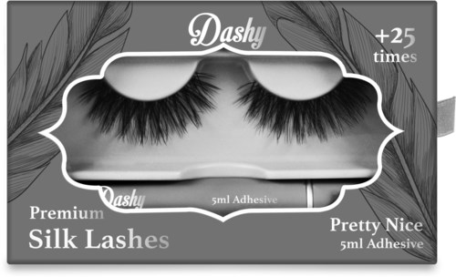 Een doosje nepwimpers genaamd 'Silk Lashes' met decoratieve veren en 'Premium'-label, bevat 25 paar.