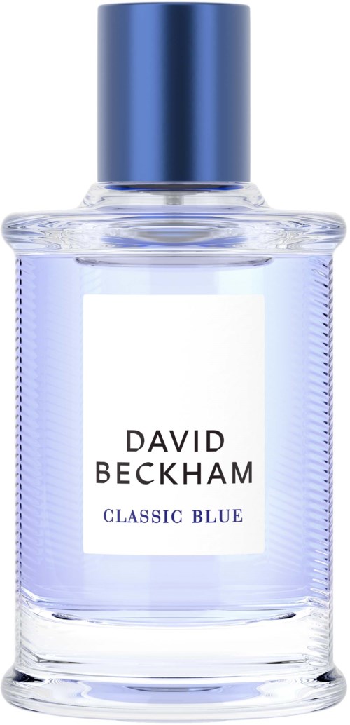 Een heldere parfumbot met een blauwe dop, met de tekst 'David Beckham Classic Blue' in het midden.