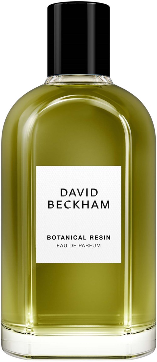 Eine klare Flasche mit grünem Flüssigkeit, schwarzem Deckel und weißem Etikett mit schwarzem Text 'David Beckham Botanical Resin Eau de Parfum.'