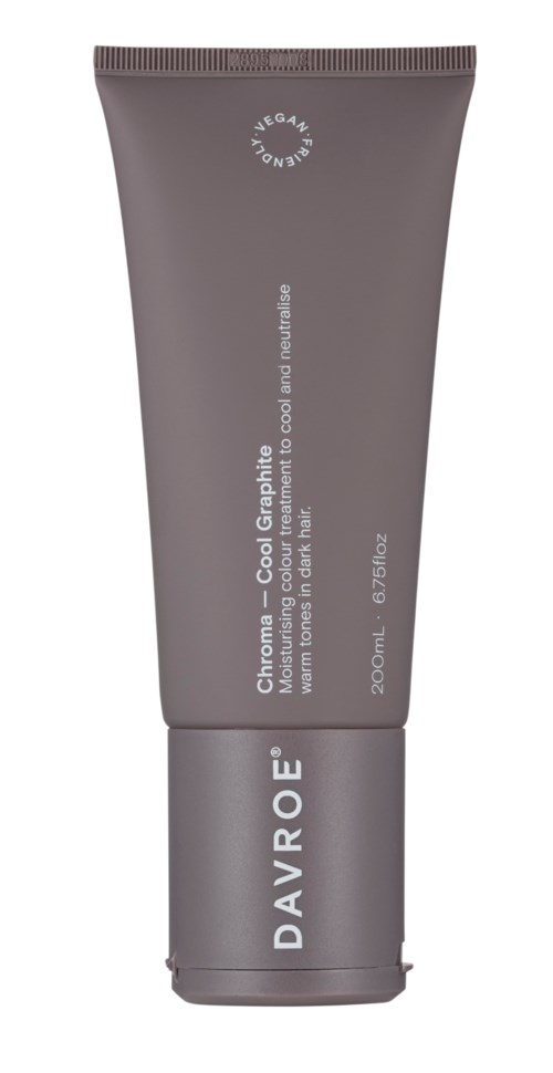 Eine graue Tube mit der Aufschrift DAVROE Chroma-Cool Graphite, ein Haarfärbeprodukt, mit Informationen zu Größe und Merkmalen.