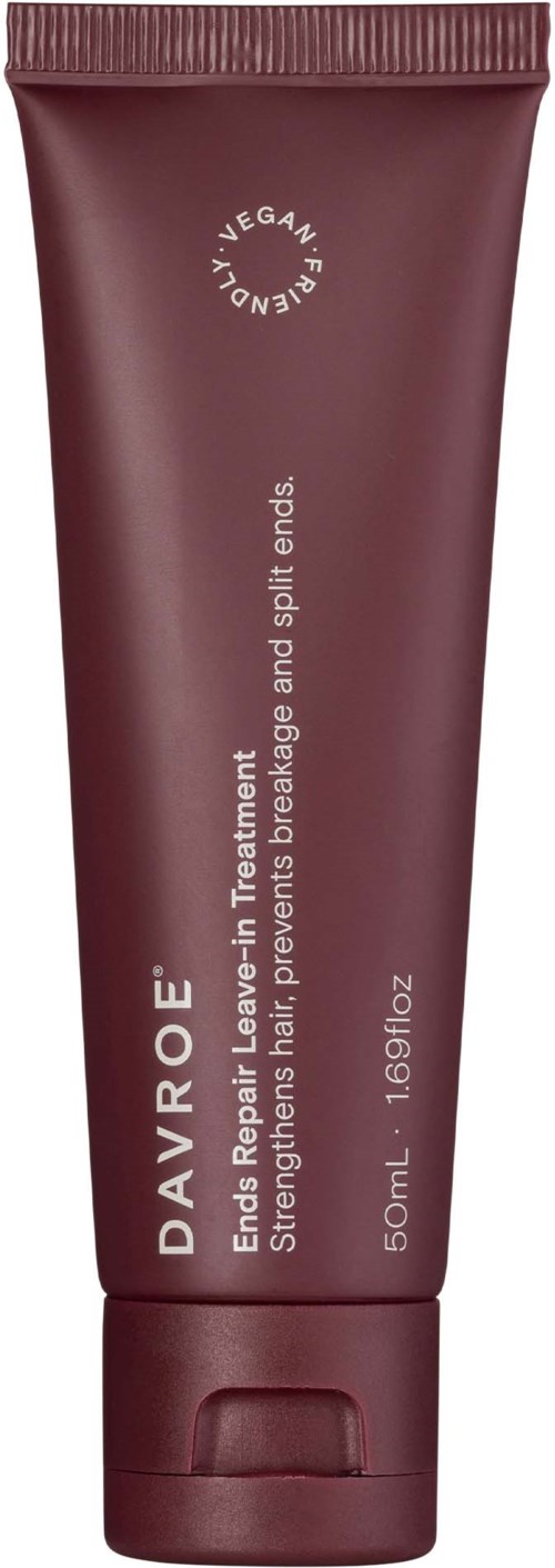 Een kastanjebruine tube met label DAVROE, vegan, voor haarherstel en behandeling, herstelt beschadigd haar en gespleten haarpunten, 50 ml.