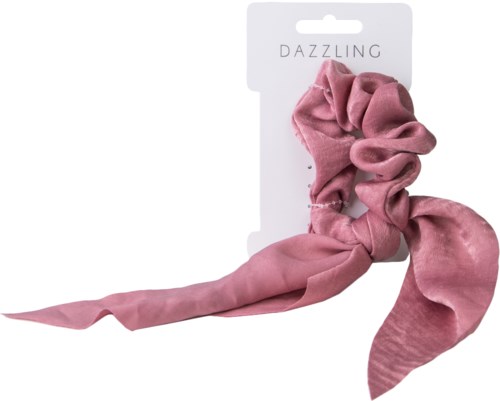 En rosa strikk og hårtilbehør på utstilling, med merkenavnet Dazzling over. Gjenstanden er rosa og fluffy.