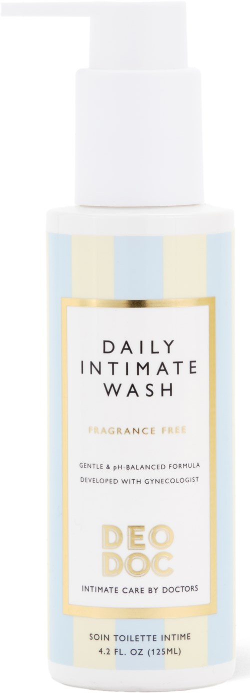 Eine weiße Flasche mit Pumpe, Etikett liest 'Daily Intimate Wash' und 'DeoDoc' mit hellblauen, gelben und goldenen Akzenten.