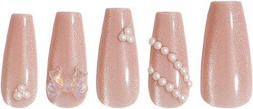 Nageldesign med rosa glitter, pärlor och ett holografiskt mönster, placerade på sex konstnaglar.