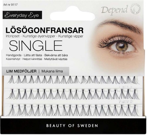 Box with false eyelashes, labeled in Swedish, showing different styles for eyes. Contains three rows of eyelashes.