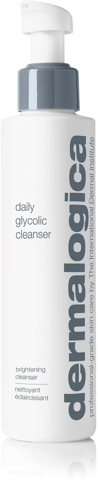 Een witte fles met pomp. Labels zeggen 'dermalogical' en 'daily glycolic cleanser.' Het lijkt een huidverzorgingsproduct.