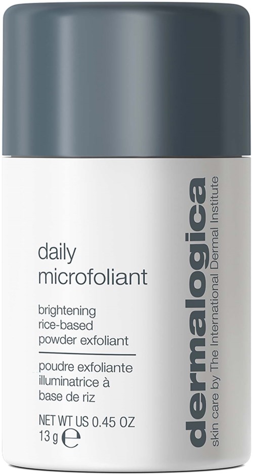 En vit flaska från Dermalogica daily microfoliant med ett grått lock, märkt som en lystergivande risbaserad pulverpeeling.