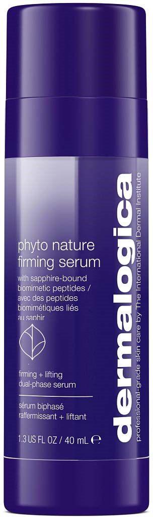 Een cilindervormige paarse fles met een donkerpaarse dop voor DermaLogic Phyto Nature verstevigende serum.