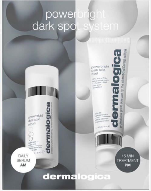 Twee huidverzorgingsproducten van Dermatologica voor gebruik 's avonds om donkere vlekken te behandelen, een serum en een peeling.