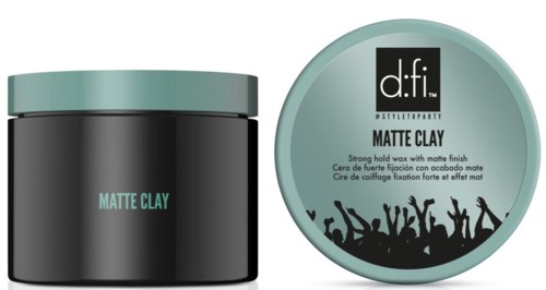 Dies ist ein Glas und Deckel für d:fi Stylingpaste, beschriftet als Matte Clay für starken Halt und matte Oberfläche.