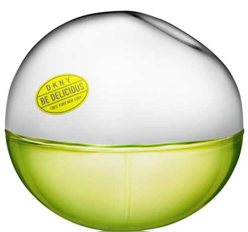 Ein runder Glasbehälter mit grünem Boden und klarem oberen Teil, mit DKNY BE DELICIOUS Logo-Etikett.