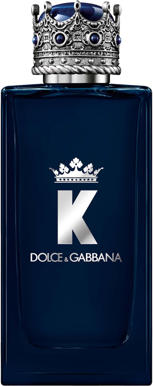 Een donkerblauwe parfumfles met zilveren kroonenkap en een witte letter 'K' met een kroon erboven.