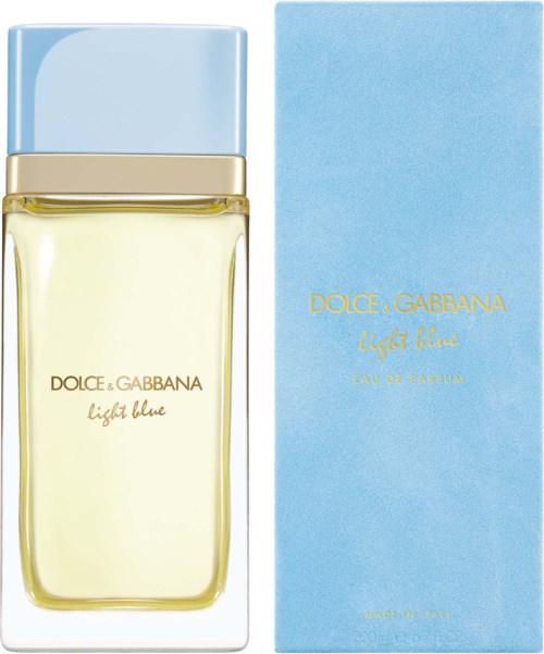 Een parfumfles en doos met Dolce & Gabbana Light Blue in lichtblauw en goud kleuren.