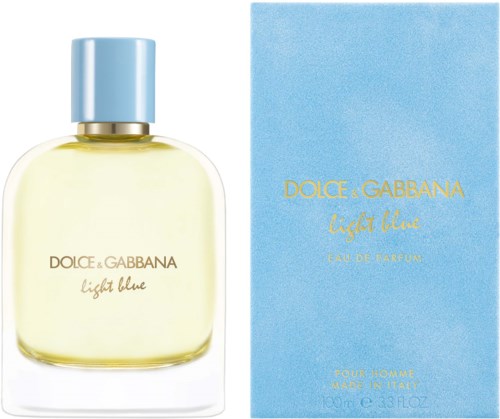 Een lichtblauwe parfumfles en bijpassend doosje met gouden letters voor Dolce & Gabbana Light Blue.