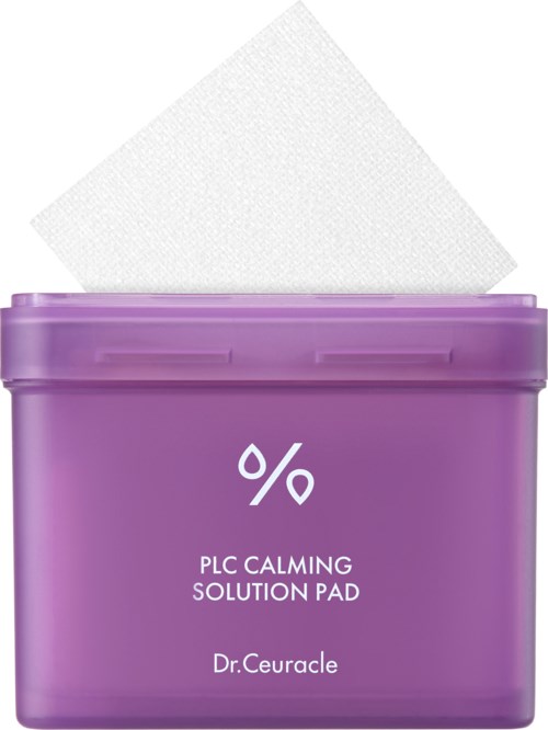 Lila container met een doek die eruit wordt getrokken. Het is een kalmerende oplossing pad van Dr. Ceuracle.