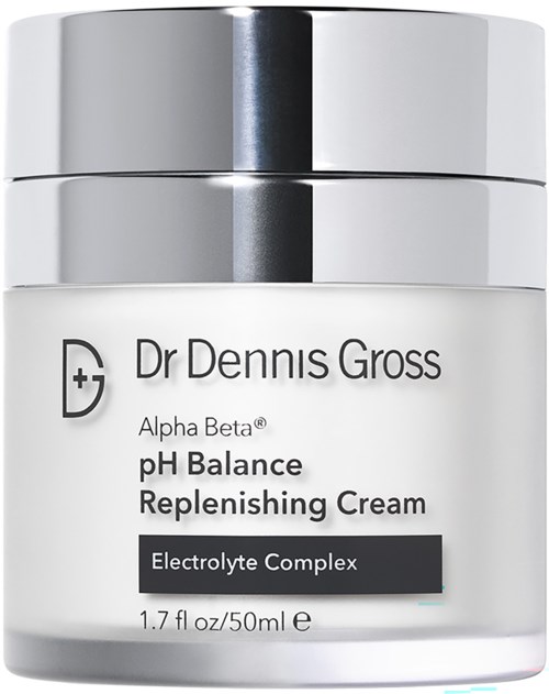 Krembeholder med sølvlokk, merket 'Dr Dennis Gross Alpha Beta pH Balance Replenishing Cream'.