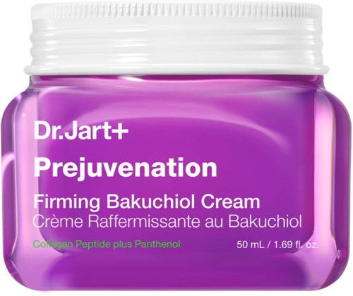En lila burk med vit och grön text, innehåller Dr. Jart+ Prejuvenation-uppstramningskräm, 50 ml.