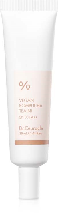Ein weißer Tuben mit rosa Text, gekennzeichnet als veganer Kombucha-Tee BB SPF30 PA++ von Dr. Ceuracle.