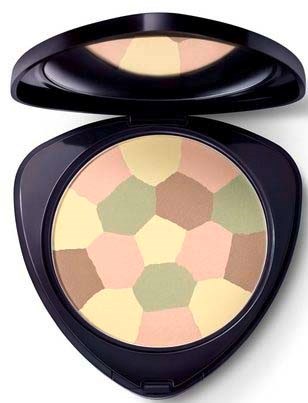 Kleurrijke make-up poeder met honingraatpatroon in groen, roze en beige in een zwarte compactdoos.