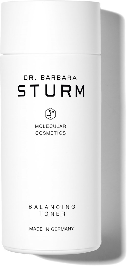Eine weiße Flasche mit schwarzem Text für Dr. Barbara Sturm Balancing Toner, hergestellt in Deutschland.