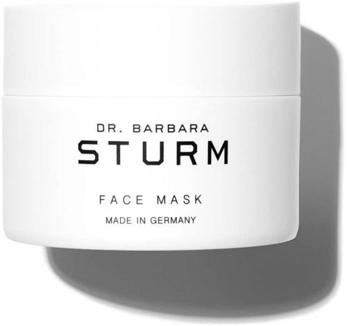 Ein weißer Behälter mit schwarzen Text, der sagt Dr. Barbara Sturm Face Mask, hergestellt in Deutschland.