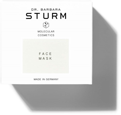 Eine weiße Schachtel mit der Aufschrift 'Dr. Barbara Sturm Molecular Cosmetics Face Mask' in schwarzer Schrift, hergestellt in Deutschland.