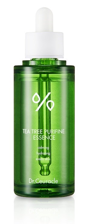 Groene huidverzorgingsfles met pipet, gelabeld 'Tea Tree Purifying Essence' door Dr. Ceuracle.