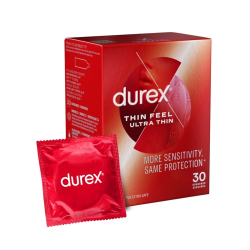 Rote Schachtel und Kondompaket, Durex-Marke, 'Thin Feel Ultra Thin,' 30 Kondome, Fokus auf Empfindlichkeit und Schutz.
