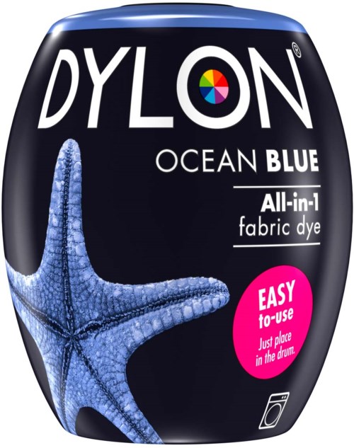 En färgtub märkt 'DYLON OCEAN BLUE' med en sjöstjärna och instruktioner för enkel användning. Avsedd för textilfärgning.