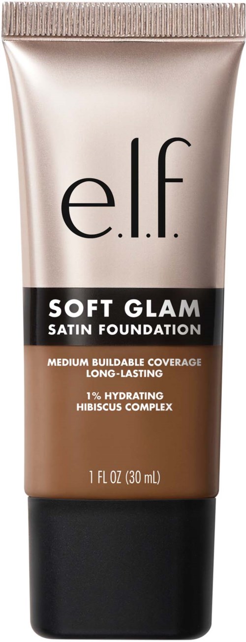 e.l.f. Soft Glam Satin Foundation -putki, beige väri, musta korkki. Teksti korostaa peittävyyttä ja kosteutusta.