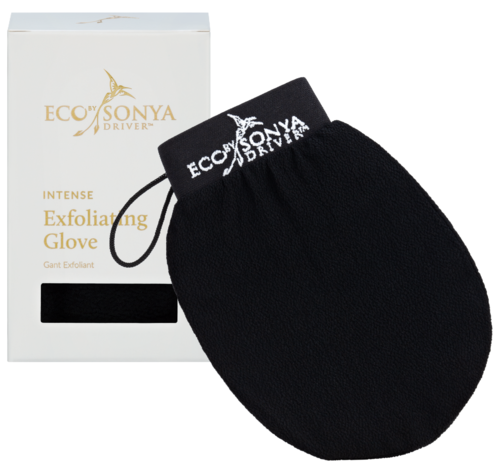 Een zwarte exfoliërende handschoen en de doos met 'ECO & SONYA DRIVER' erop.