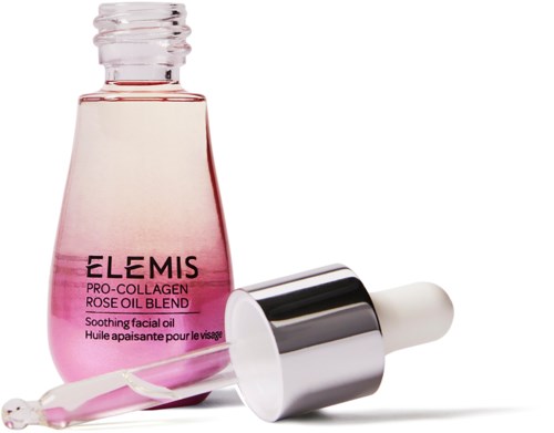 Eine rosa und klare Gesichtsolflasche mit silberner Kappe und Pipette, markiert Elemis Pro-Collagen Rose Oil Blend.