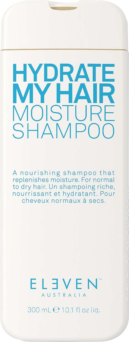 Eine weiße Shampooflasche mit blauer Schrift, beschriftet "Hydrate My Hair Moisture Shampoo". Es beschreibt nährende und feuchtigkeitsspendende Eigenschaften.