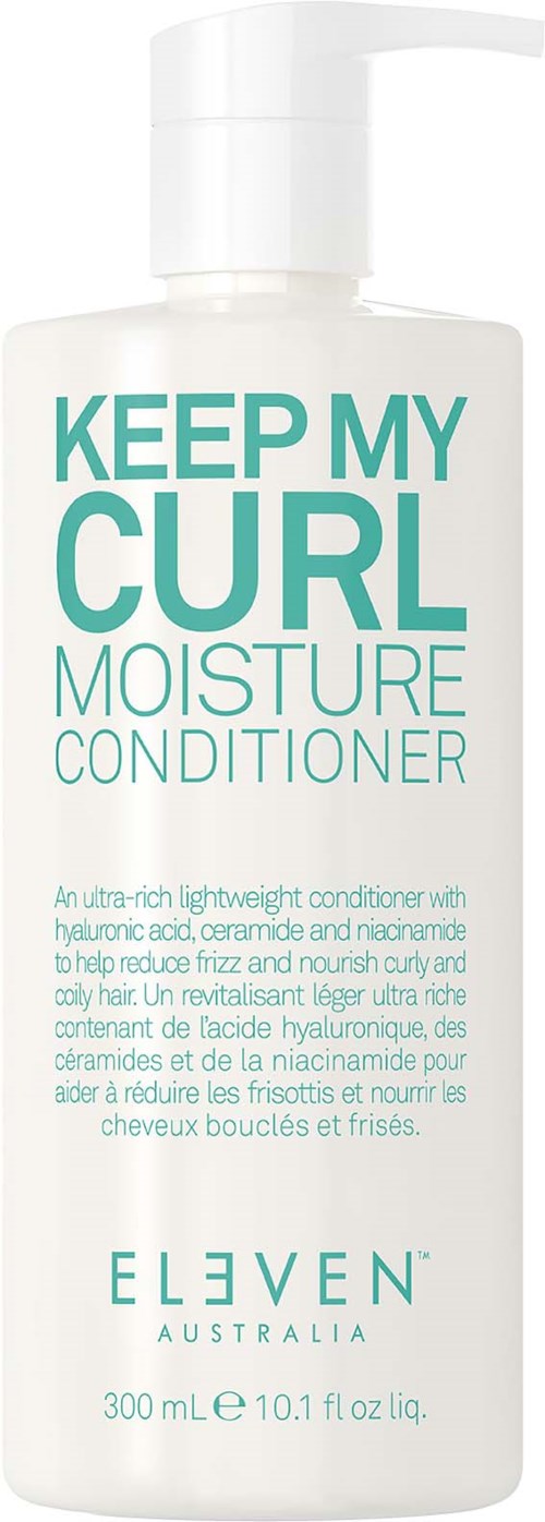 Eine weiße Flasche mit Haarbalsam, beschriftet mit 'Keep My Curl Moisture Conditioner' in türkiser Schrift und mit Pumpkopf.