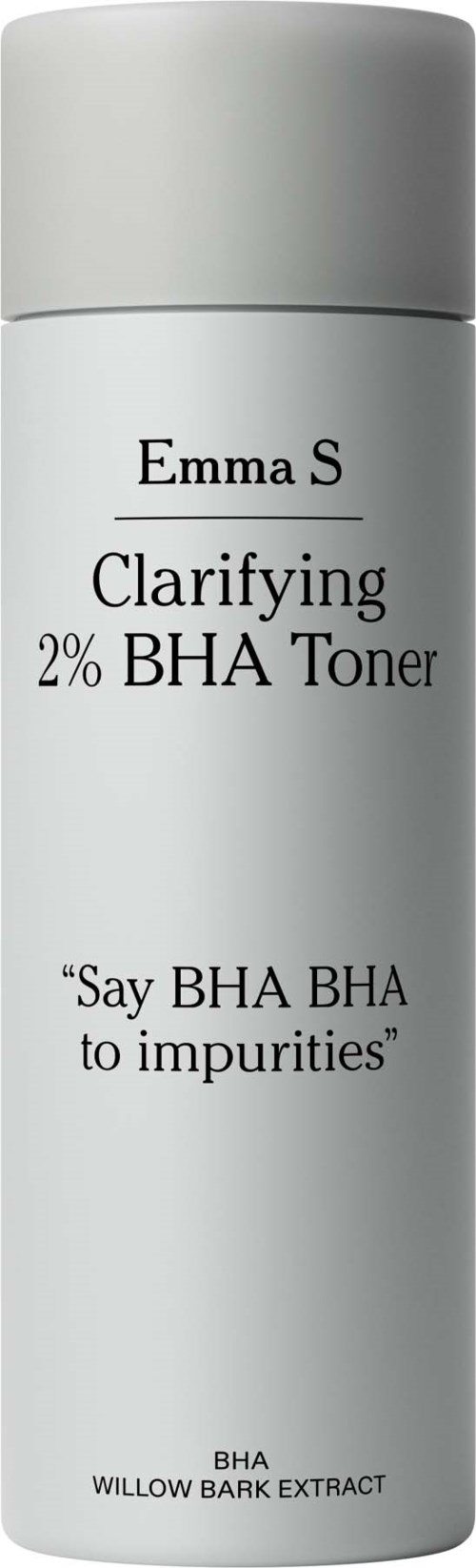En lang, hvit flaske med Emma S Clarifying 2% BHA Toner med grå lokk, viser produktnavn og slagord.