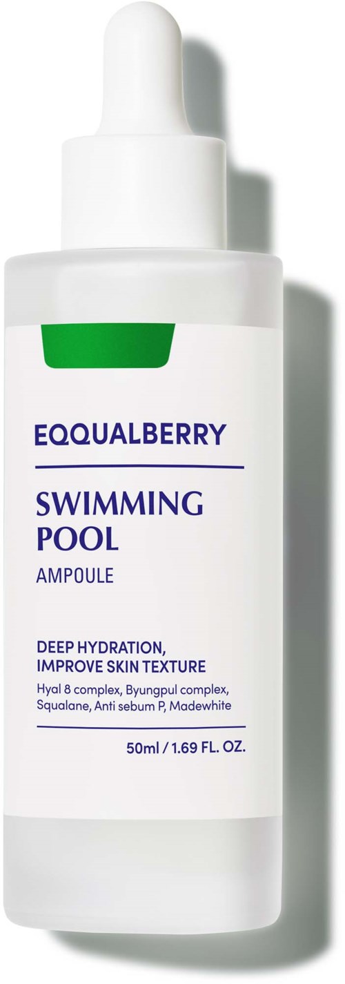 Een witte fles met pipet, gelabeld "EQUALBERRY SWIMMING POOL AMPOULE," gebruikt voor huidhydratatie.