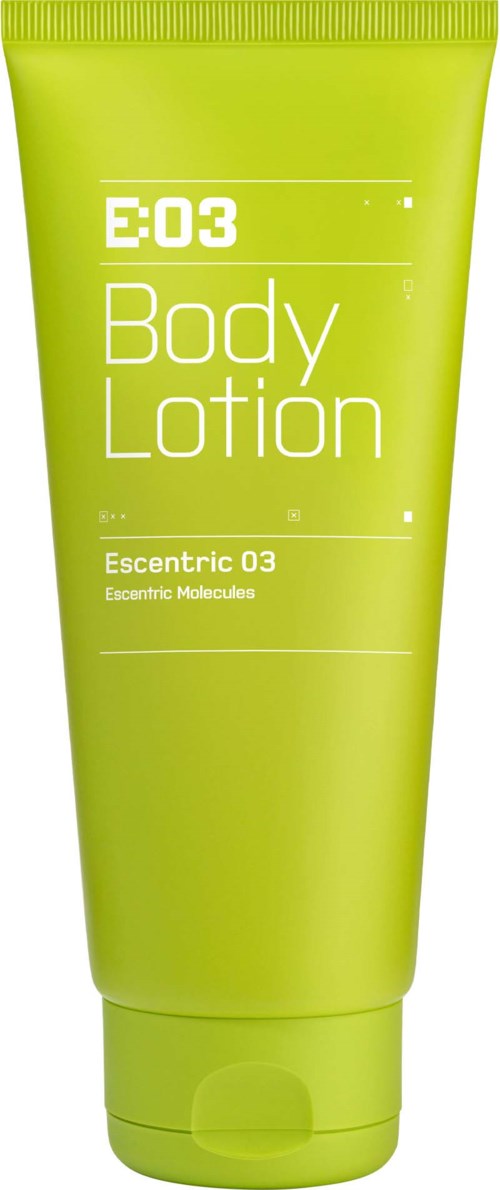 Ein hellgrüner Tubel mit der Aufschrift 'Body Lotion' und den Worten 'E:03' und 'Escentric 03'.