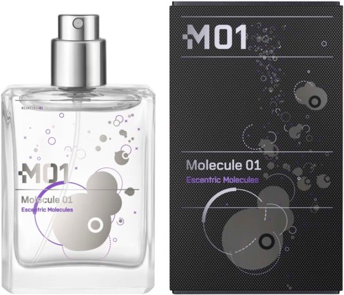 Ein Parfümflasche und eine Verpackung mit Molekül-Design und Text, die 'Molecule 01' und 'Eccentric Molecules' hervorheben.