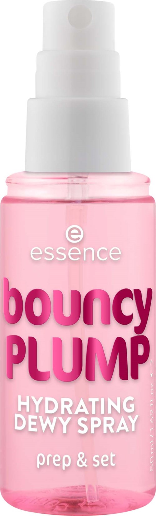 En rosa flaske merket essence bounce plump hydratiserende dewy spray for forberedelse og fikse.