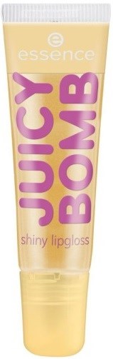 En gul tub med essence Juicy BOM läppglans med lila bokstäver. Den är glänsande och slät.