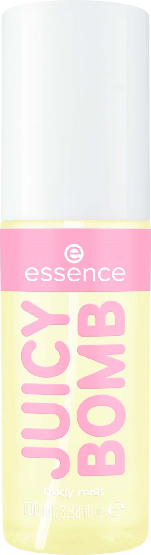 En sprayflaska med en etikett i rosa och gult som säger Essence Juicy Bomb, en fruktig doftmist.