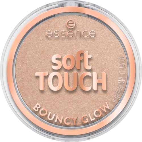 Een rond make-upproduct met beige poeder, roze en witte tekst, gemerkt 'essence soft TOUCH BOUNCY GLOW'.