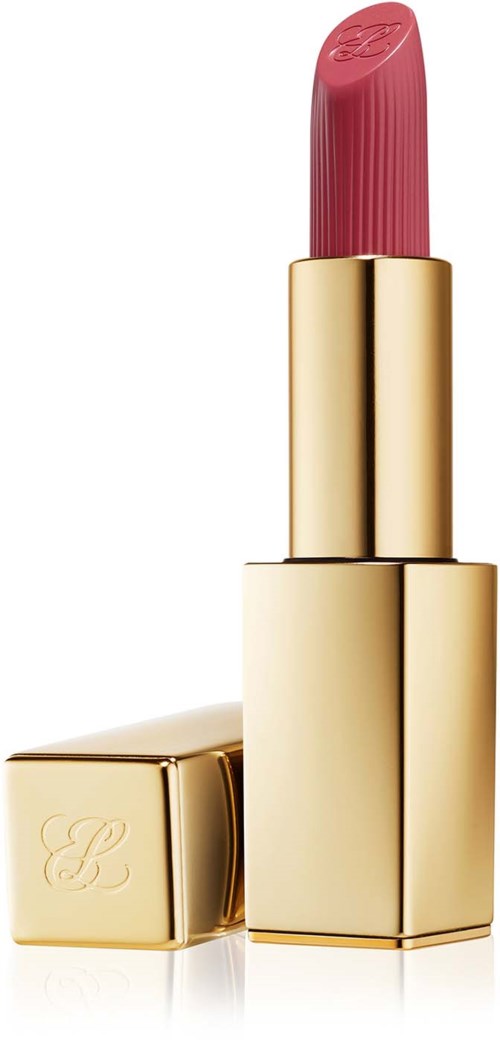 Een lipstick met roze kleur in een gouden huls staat rechtop, met de dop ernaast.